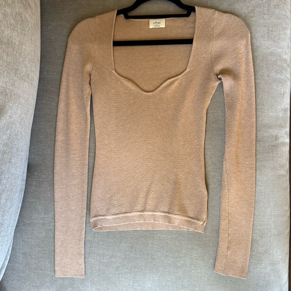 Aritzia Wilfred Tuscany sweater in camel